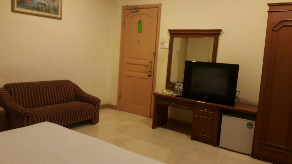 Hotel Harapan Makassar Exterior foto